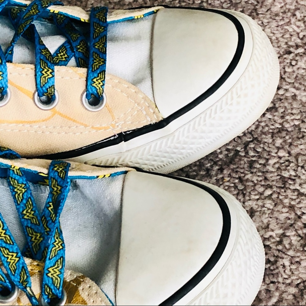 Wonder Woman Converse High Top Sneakers - Picture 13 of 13